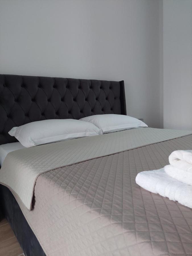 Gex Apartments Tiranë Ngoại thất bức ảnh