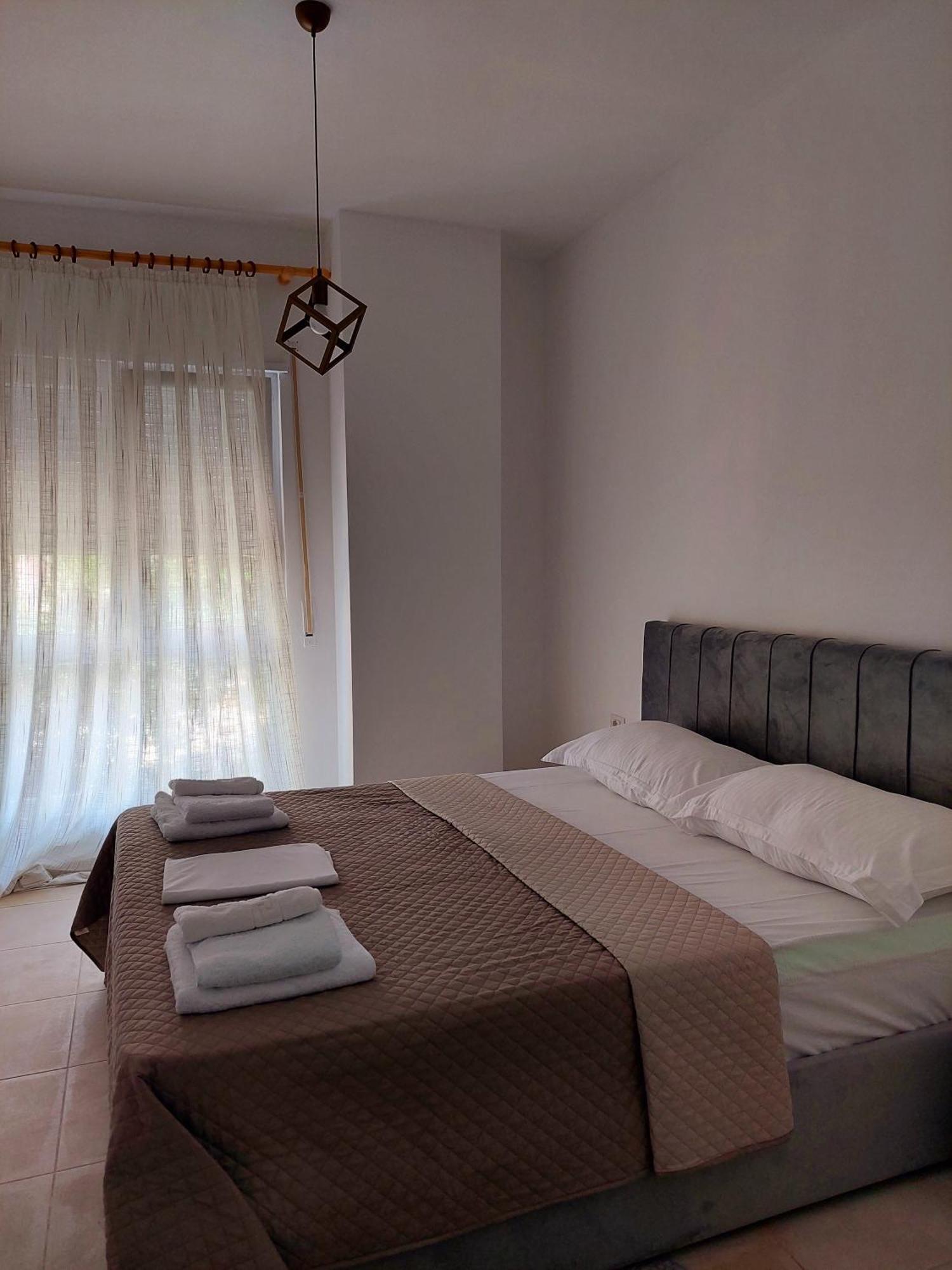 Gex Apartments Tiranë Ngoại thất bức ảnh